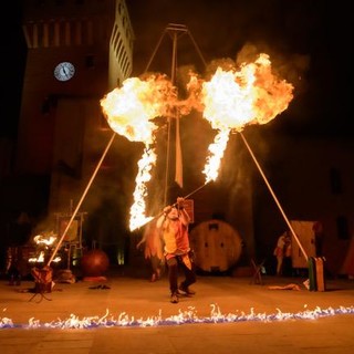 La rievocazione storica 'Castrum Diani' a Diano Castello La rievocazione storica 'Castrum Diani' a Diano Castello