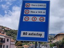 Sanremo: da 8 mesi la nuova normativa prevede che i 125 possano andare in Aurelia Bis ma i cartelli lo vietano ancora (Foto)
