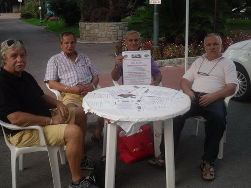 Bordighera: domani il consigliere regionale Rixi in visita al gazebo del Comitato per la difesa del S.Charles Bordighera: domani il consigliere regionale Rixi in visita al gazebo del Comitato per la difesa del S.Charles