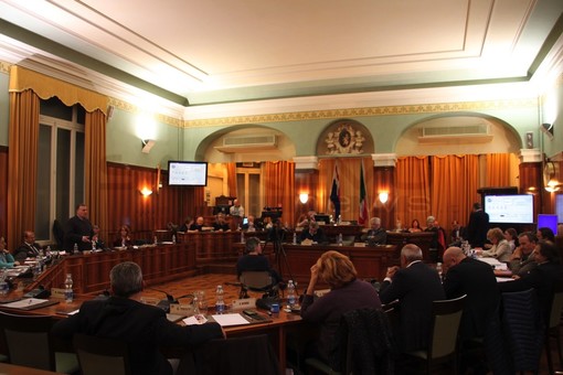 Sanremo: rimpasto di Giunta e attesa per le nuove deleghe, parola all'opposizione: “Manovra da vecchia politica, parlano di progetto civico ma senza il Pd il Sindaco fa poca strada” Sanremo: rimpasto di Giunta e attesa per le nuove deleghe, parola all'opposizione: “Manovra da vecchia politica, parlano di progetto civico ma senza il Pd il Sindaco fa poca strada”