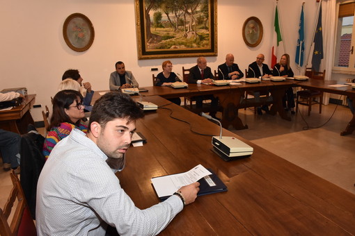 Ospedaletti: le Commissioni 'speciali' non sono previste dalla Legge, verranno chiamate 'Comitati' anche se sono esistite per 30 anni Ospedaletti: le Commissioni 'speciali' non sono previste dalla Legge, verranno chiamate 'Comitati' anche se sono esistite per 30 anni