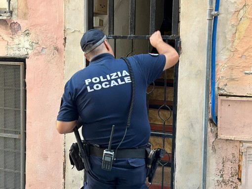 Sanremo, controlli della Polizia Locale su affitti turistici e strutture ricettive: 9 sanzioni nel centro e nella Pigna Sanremo, controlli della Polizia Locale su affitti turistici e strutture ricettive: 9 sanzioni nel centro e nella Pigna
