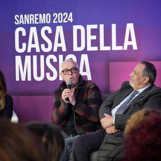 Sanremo: Croce Rossa Italiana celebra i suoi 160 anni con un vinile storico presentato alla Casa della Musica