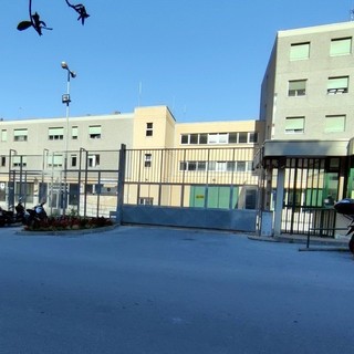 Sanremo: agente penitenziario aggredito da un detenuto con la gamba di un tavolo in Valle Armea