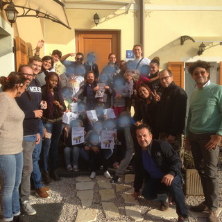 Domenica scorsa una giornata speciale per la 2a C dell'Italo Calvino alla fattoria 'Monaci Templari' di Seborga Domenica scorsa una giornata speciale per la 2a C dell'Italo Calvino alla fattoria 'Monaci Templari' di Seborga