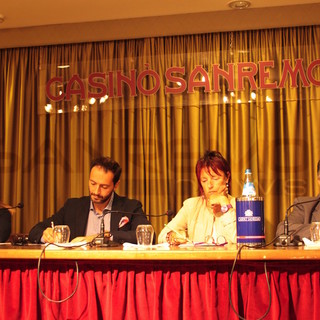 Da Ale e Franz a Teo Teocoli, da Gino Paoli alle acrobazie dei Sonics, il Casinò di Sanremo presenta il calendario manifestazioni autunnali (foto e video) Da Ale e Franz a Teo Teocoli, da Gino Paoli alle acrobazie dei Sonics, il Casinò di Sanremo presenta il calendario manifestazioni autunnali (foto e video)