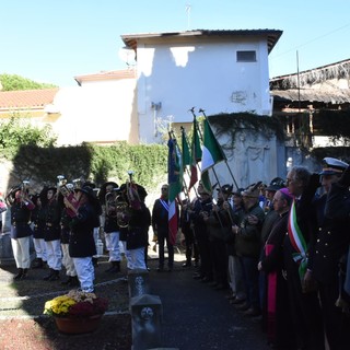 Via alla cerimonia del 4 Novembre a Sanremo: la Fanfara dei Bersaglieri nelle piazze della città (foto e video)