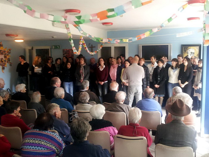 Vallecrosia: il coro della Diocesi di Roma ha cantato per la fondazione 'Rachele Zitomirski'