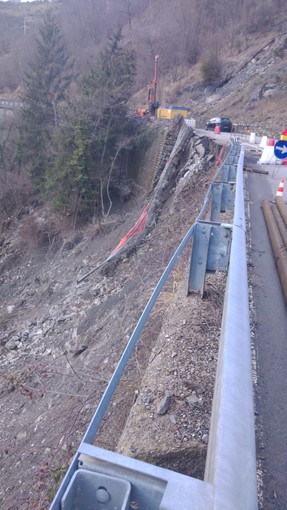 Crollo sulla Sp548 a Molini di Triora: potrebbe volerci almeno un mese prima della riapertura Crollo sulla Sp548 a Molini di Triora: potrebbe volerci almeno un mese prima della riapertura