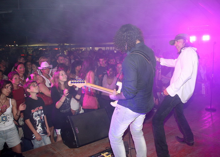 Vallecrosia: questa sera al Corallo Beach la 'Combriccola del Blasco'