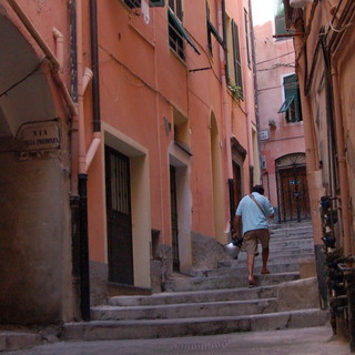 Sanremo: 50mila € per la sicurezza nel centro storico, lettrice "Somma insufficiente!"