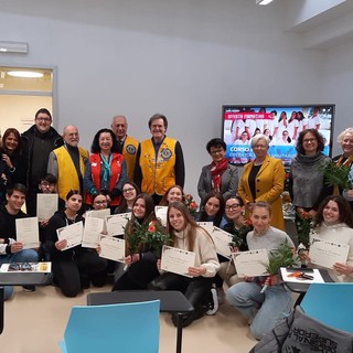 Le immagini della cerimonia all'istituto 'Ruffini-Aicardi' Le immagini della cerimonia all'istituto 'Ruffini-Aicardi'