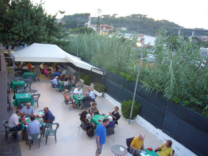 San Bartolomeo al Mare: la coppia Bonzi - Gregori si è aggiudicata il tredicesimo Memorial di bridge ‘Beraldi’ San Bartolomeo al Mare: la coppia Bonzi - Gregori si è aggiudicata il tredicesimo Memorial di bridge ‘Beraldi’