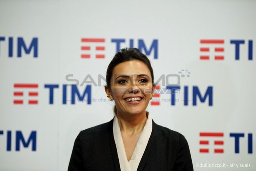 Serena Rossi in conferenza stampa all'Ariston Roof Serena Rossi in conferenza stampa all'Ariston Roof