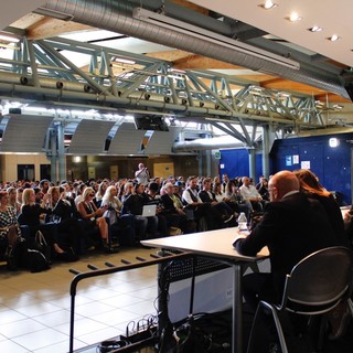 Al via domani le fasi finali di Area Sanremo 2018, sono 225 i giovani cantanti in gara Al via domani le fasi finali di Area Sanremo 2018, sono 225 i giovani cantanti in gara