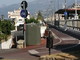 Bordighera: i ciclisti non si fermano mai, gravi rischi per i pedoni alla fine della ciclabile vicino al Kursaal
