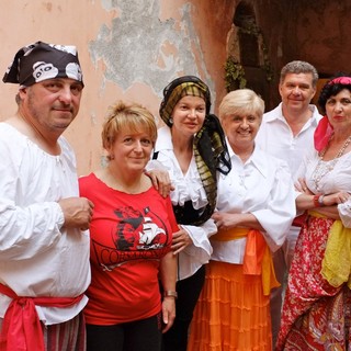 Ventimiglia: ottimo successo per l'evento  benefico  "A cena con il Corsaro Nero"