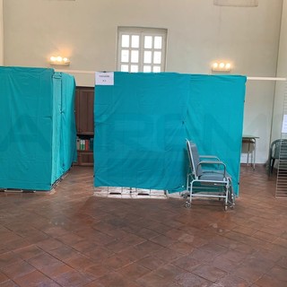 Pigna: da domattina il centro vaccinale della Val Nervia, il Sindaco "Una grande risposta per l'entroterra" (Foto) Pigna: da domattina il centro vaccinale della Val Nervia, il Sindaco "Una grande risposta per l'entroterra" (Foto)