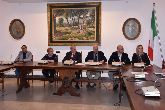 Ospedaletti: votate all'unanimità le Commissioni nel Consiglio della scorsa settimana, prossima assise il 26 Ospedaletti: votate all'unanimità le Commissioni nel Consiglio della scorsa settimana, prossima assise il 26