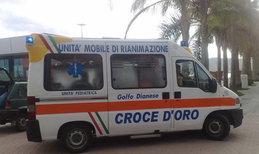 Cervo: 14enne albanese rischia d&amp;#039;annegare, salvato dai