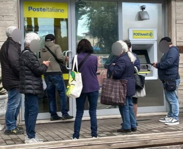 Camporosso Mare: lunghe code all’ufficio postale a causa della carenza di personale, la denuncia della Failp-Cisal