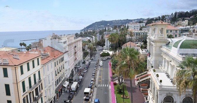 Casinò di Sanremo: maggio da record con il Festival Internazionale del Poker, 4.000 partecipanti e incassi a 6,03 milioni di euro Casinò di Sanremo: maggio da record con il Festival Internazionale del Poker, 4.000 partecipanti e incassi a 6,03 milioni di euro