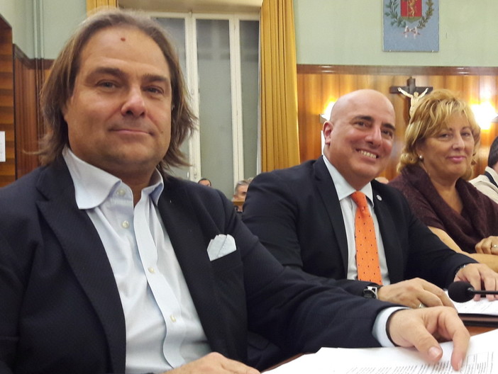 Sanremo: campetto di calcio e basket a Poggio, FdI "Semplice ripristino del quadro luci come inaugurazione dei due campetti sportivi” Sanremo: campetto di calcio e basket a Poggio, FdI "Semplice ripristino del quadro luci come inaugurazione dei due campetti sportivi”
