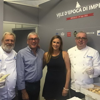 Cala il sipario sulle Vele d'Epoca: protagoniste le regine del mare, i sapori e i colori di Imperia e fra le sue tradizioni, non poteva mancare il Comitato di San Giovanni.