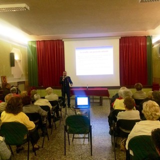 Sanremo: alla Parrocchia di San Siro incontro con i Carabinieri per la prevenzione delle truffe ai danni degli anziani (foto)