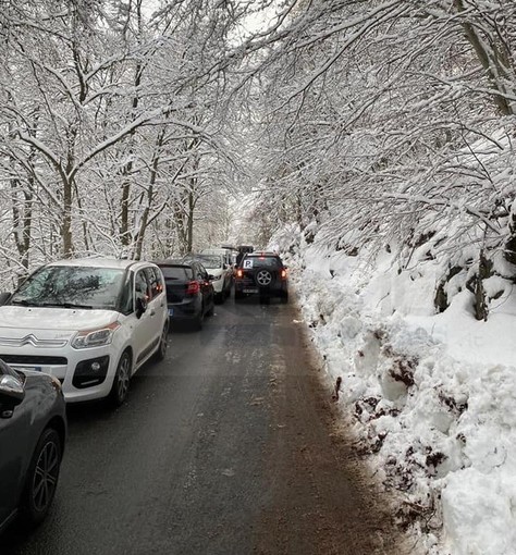 Da lunedì chiusa per lavori la strada tra Pigna e Carmo Langan, si passerà solo dalla Valle Argentina Da lunedì chiusa per lavori la strada tra Pigna e Carmo Langan, si passerà solo dalla Valle Argentina