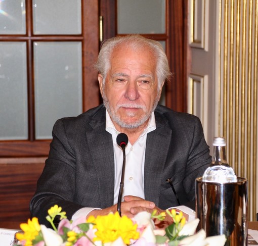 Doppia acquisizione del gruppo UnoGas che ha acquisito la Cnp di Roma e la Geu di Pisa Doppia acquisizione del gruppo UnoGas che ha acquisito la Cnp di Roma e la Geu di Pisa