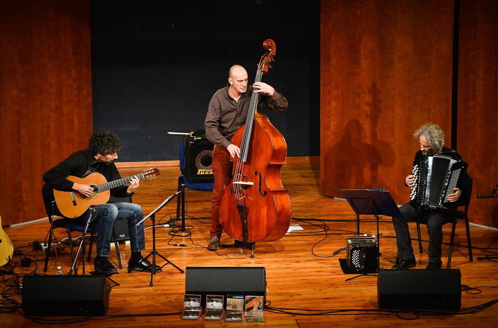 Imperia: mercoledì e giovedì in Calata Cuneo due serate musicali con gli alunni del 'Nazario Sauro' Imperia: mercoledì e giovedì in Calata Cuneo due serate musicali con gli alunni del 'Nazario Sauro'