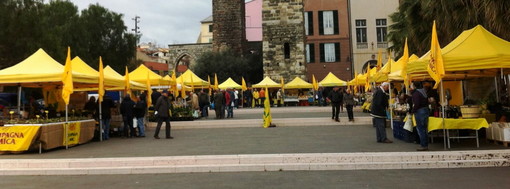 8 marzo: Coldiretti Liguria, mimose per 7 donne su 10, omaggi floreali nei mercati ‘Campagna amica’ 8 marzo: Coldiretti Liguria, mimose per 7 donne su 10, omaggi floreali nei mercati ‘Campagna amica’