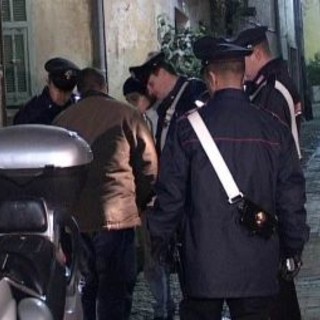 Imperia: polacco 30enne fermato con tre coltelli in tasca