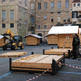 Sanremo: installate le 'casette' per il Mercatino Natalizio del Trentino