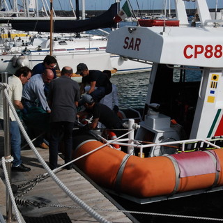 C’è la conferma dopo il riconoscimento: è il 45enne Fabrizio Florio l’uomo trovato morto in mare a Ventimiglia C’è la conferma dopo il riconoscimento: è il 45enne Fabrizio Florio l’uomo trovato morto in mare a Ventimiglia
