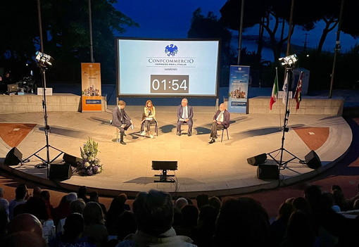 Elezioni Amministrative: grande successo di cittadini al confronto di Confcommercio tra i candidati