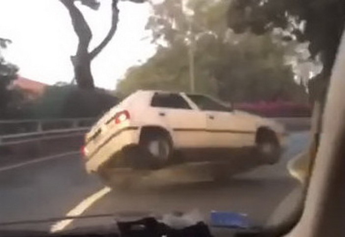 Imperia: incidente su capo Berta di ieri mattina, ecco il video del cappottamento