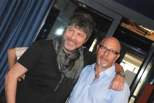 Claudio Coccoluto ad 'Area Sanremo': "Con 1.000 copie vendute sei nei primi 10!"