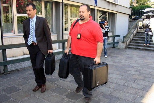 L'arrivo dei Carabinieri oggi in Tribunale