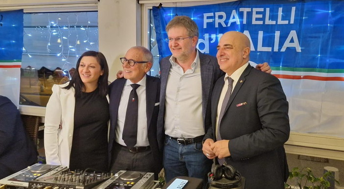 Sanremo: oltre 200 persone alla cena degli auguri di Fratelli d'Italia, mirino puntato sulle elezioni