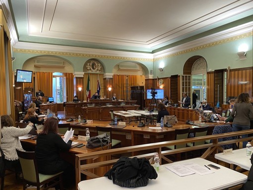Green Pass rafforzato per Consiglieri e Assessori over 50: la situazione nei comuni dell'estremo ponente Green Pass rafforzato per Consiglieri e Assessori over 50: la situazione nei comuni dell'estremo ponente