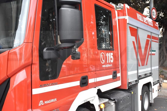 Ventimiglia: odore acre da un appartamento, intervento dei vigili del fuoco per la sospetta presenza di un cadavere