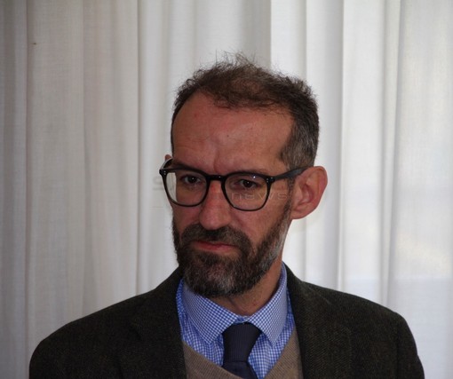 La Provincia di Imperia vince il bando per il trasporto pubblico: da Genova 266mila euro per 4 minibus nell’entroterra La Provincia di Imperia vince il bando per il trasporto pubblico: da Genova 266mila euro per 4 minibus nell’entroterra
