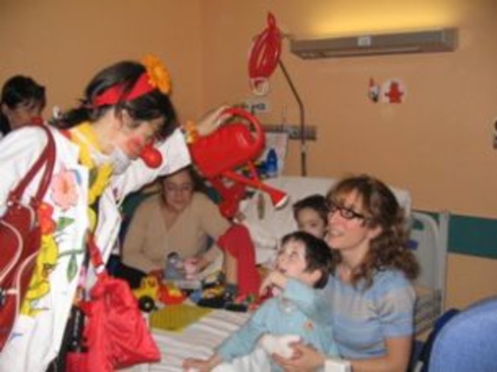 Sanremo: nel pomeriggio in piazza Colombo un gazebo per l'A.Fa.D.O.C e 'Sorrisi in pillole'