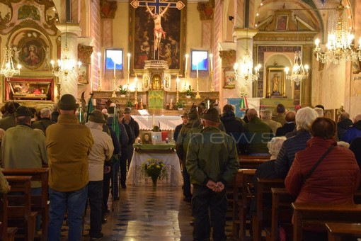 Dopo quasi 75 anni i resti dell'Alpino Francesco 'Gino' Rossi sono tornati in Italia ad Andagna Dopo quasi 75 anni i resti dell'Alpino Francesco 'Gino' Rossi sono tornati in Italia ad Andagna