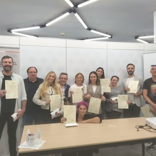 Cna Imperia: "Concluso con successo il corso per tatuatori, piercer ed estetiste per trucco permanente cromatico per l'estetica" (Foto) Cna Imperia: "Concluso con successo il corso per tatuatori, piercer ed estetiste per trucco permanente cromatico per l'estetica" (Foto)