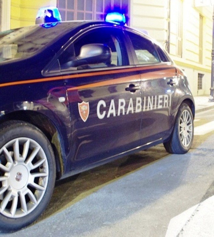 Imperia: nuovi furti in appartamento, ladri in azione in via Fanny Roncati Carli, individuate due persone dai Carabinieri