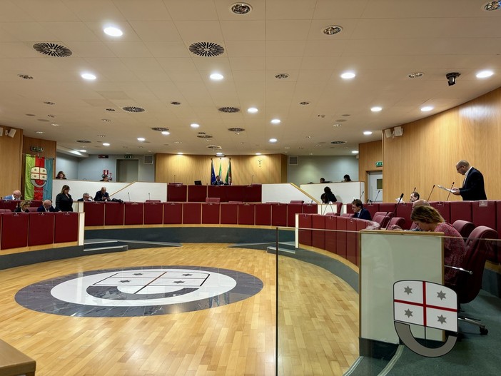 Regione, Natale e Ioculano (PD): “Riorganizzazione dirigenziale della Regione, porteremo la questione davanti la corte dei conti. Posti già assegnati prima di aprire i bandi”