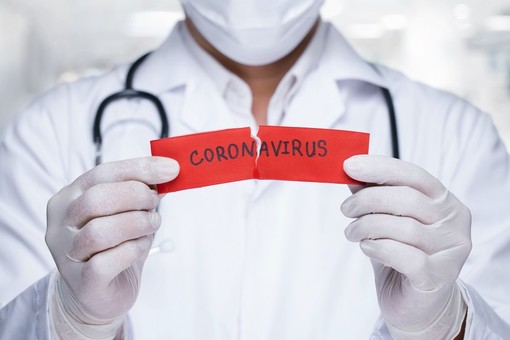 Coronavirus: oggi calano i nuovi casi ma soprattutto scende di tre punti il tasso di positività (18,75%) Coronavirus: oggi calano i nuovi casi ma soprattutto scende di tre punti il tasso di positività (18,75%)